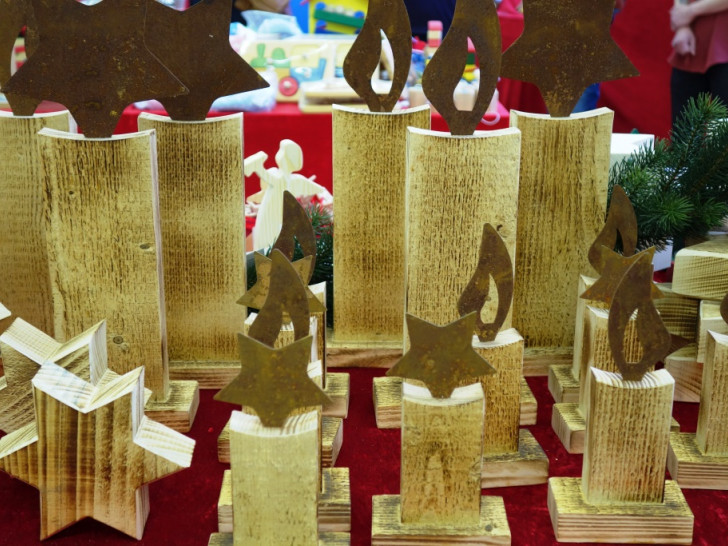Adventliche Stimmung, Geschenkideen, Kinderprogramm und Leckereien verspricht der Weihnachtsmarkt der Lebenshilfe Braunschweig in Abbenrode. Foto: Elke Franzen | oh 
