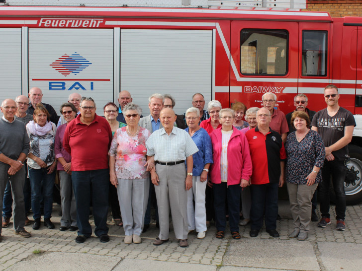 Die Partnerschaft der Feuerwehren in Hötensleben und Hoiersdorf besteht seit 30 Jahren. Fotos: Feuerwehr
