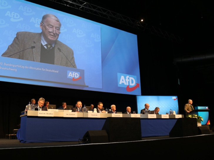 Der scheidende Bundesvorsitzende Alexander Gauland während seiner Rede. Foto: Werner Heise