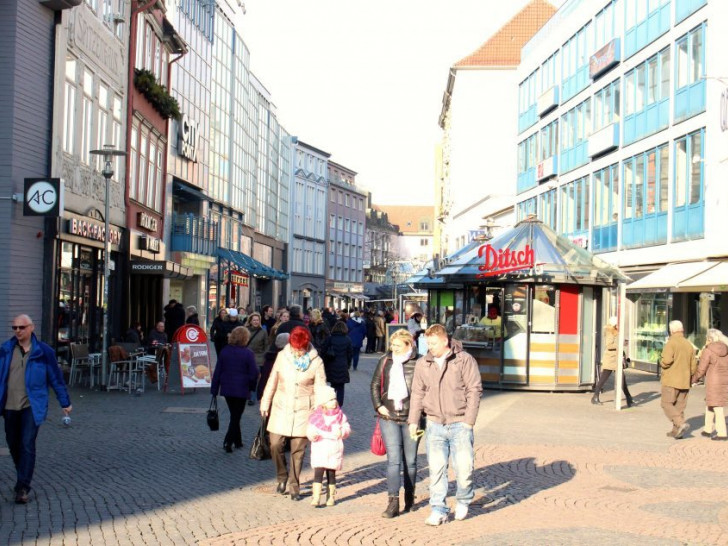 An insgesamt 52 verkaufsoffenen Sonntagen laden die Städte und Gemeinden unserer Region im Jahr 2018 zum Shoppen ein. Foto: Archiv