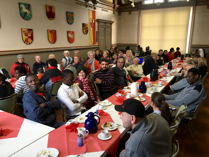 Über 80 Personen nahem n am Vienenburger "Cafe ohne Grenzen" am vergangenen Samstag teil. Foto: Privat