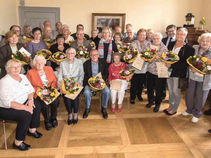 Für viele Jahre Engagement geehrt: Mitglieder der AWO Salzgitter. Foto: Rudolf Karliczek