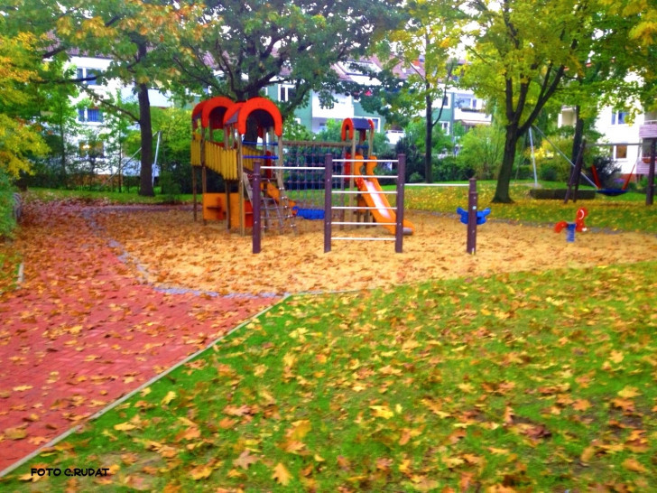 Einweihung des Spielplatzes in der Max-Planck-Straße. Foto: C. Rudat