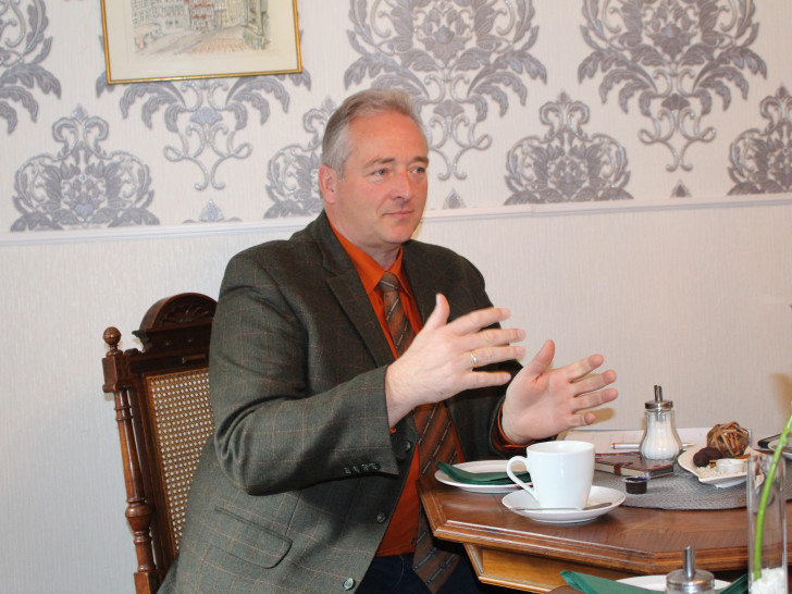 Frank Oesterhelweg ist Gast beim Kaffeetrinken des VdK. Foto: Archiv/Alexander Dontscheff