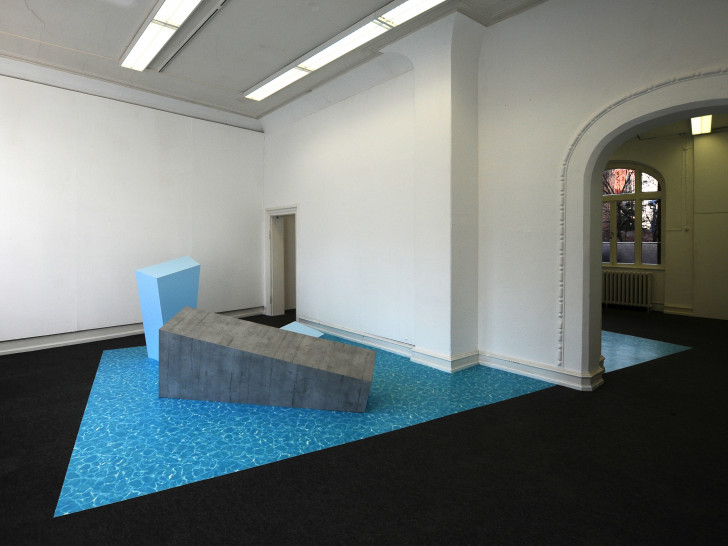 Die Installation des Künstlerduos kreist um das komplexe Themenfeld der Wertschöpfung. Foto: Privat