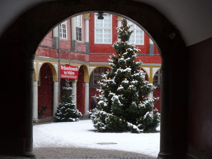 Weihnachtliche Atmosphäre pur, wenn die AG Altstadt Wolfenbüttel am 30. November um 14 Uhr den dreitägigen 38. Weihnachtsmarkt in den Schlossräumen eröffnen wird. Fotos AG Altstadt Wolfenbüttel