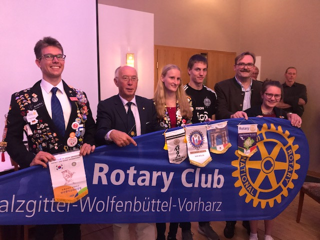 Rotarische Austauschschüler berichten über Gastländer. Foto: Rotary Club Salzg.- Wolfenb.-Vorhz.
