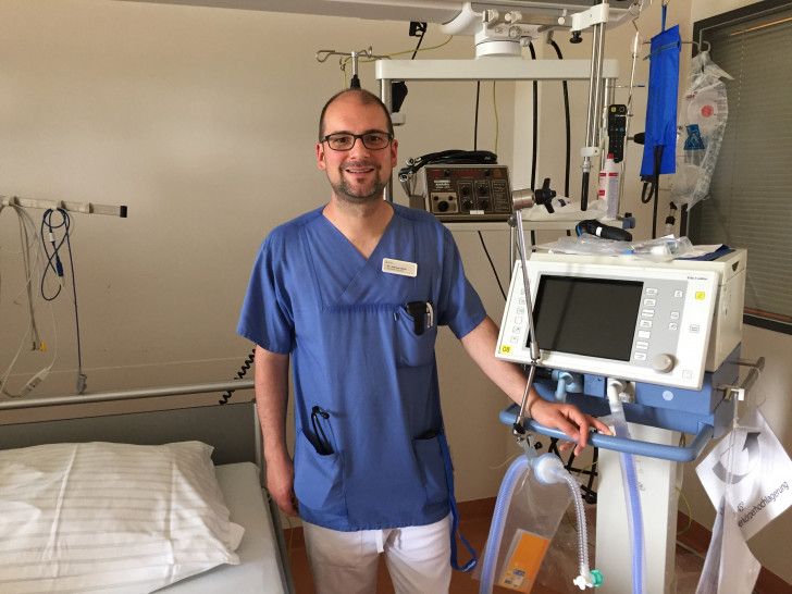 Die Neustrukturierung der internistischen Intensivmedizin ist eine von vielen Aufgaben, die Dr. Andreas Glück im Helios Klinikum Gifhorn übernommen hat. Foto: Helios