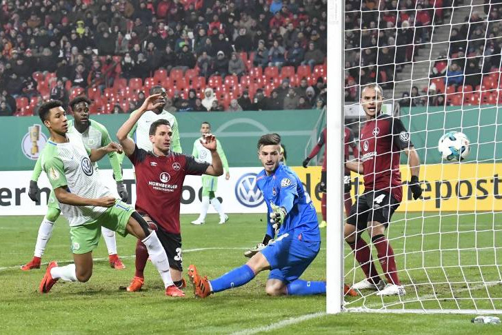 Felix Uduokhai leitete mit dem späten 0:1 die Vorentscheidung ein. Foto: imago/Zink