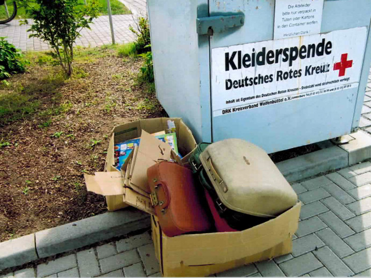 Bilder wie dieses möchte die Kleiderkammer in Zukunft vermeiden

Foto: DRK Kreisverband Wolfenbüttel