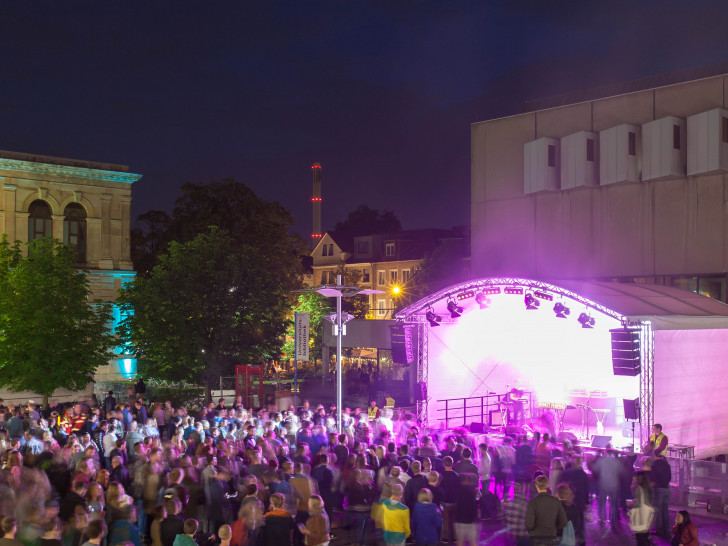 Zur TU-Night am 17. Juni spielen Musiker aus Berlin, Braunschweig und der Region auf vier Bühnen. Foto: Sebastian Olschewski/ TU Braunschweig