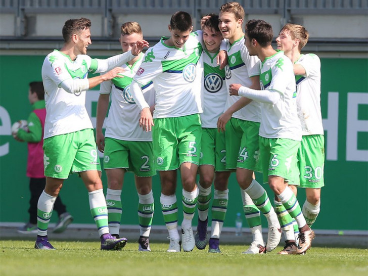 Wollen selbstbewusst zum Ligaprimus reisen: VfL Wolfsburg U23. Foto: Agentur Hübner