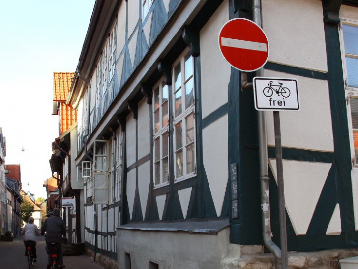 Die Wolfenbütteler Stobenstraße dürfen Radfahrer schon seit einiger Zeit in beiden Richtungen befahren. Foto: Stadt Wolfenbüttel