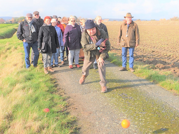 IPA-Verbindungsstellenleiter Bernd Penczok von der Gruppe „Gelb“ gibt sein Bestes. Dennoch gewann die Gruppe „Rot“ am Ende knapp. Fotos: Markus Müller