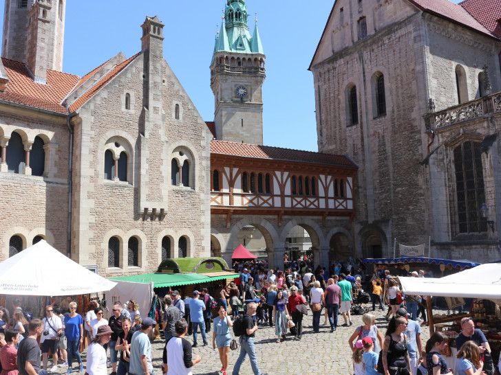 Der Mittelaltermarkt in Braunschweig ist Pfingsten immer ein beliebtes Ausflugsziel. Foto: Anke Donner