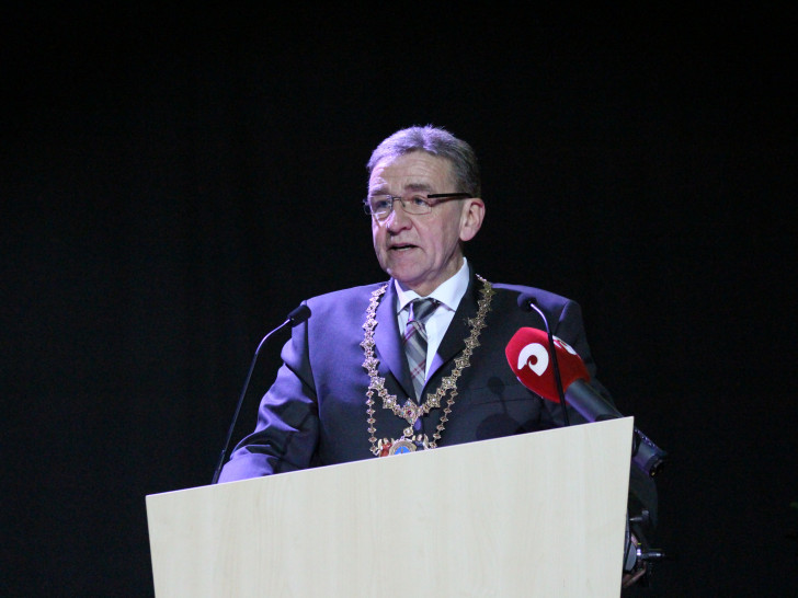 So ziemlich jeder, der in der Lessingstadt Rang und Namen hat, kam am Freitagabend über den stadtgrünen Teppich in die Lindenhalle zum Jahresempfang der Stadt Wolfenbüttel. Fotos: Max Förster/Jan Borner