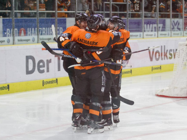 Ein Wolfsburger Sieg zum Heimauftakt in der DEL. Foto: Reinelt/PresseBlen.de