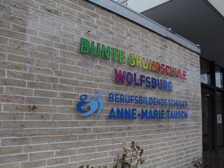 Die "Bunte Grundschule" soll in den kommende Jahren saniert werden. Foto: Bernd Dukiewitz
