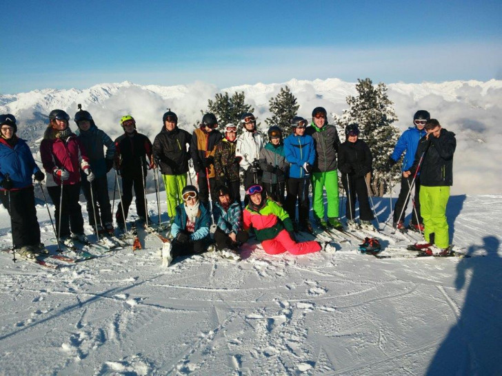 Die Oberschüler aus Lehre waren gemeinsam Skilaufen. Foto: Gemeinde Lehre
