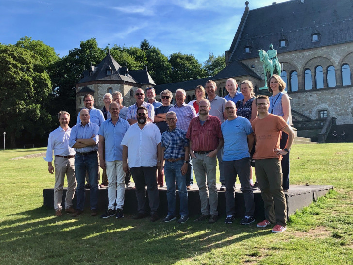 Dr. Tobias Steffen machte im Rahmen des Abendprogramms Werbung für das Weltkulturerbe im Landkreis Goslar Foto: Landkreis Goslar