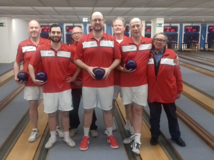 Wolfenbütteler Team mit (v.l): Bodo Plagge, Stefan Rust, Christian Krull, Thomas Janitschke, Bernd Hille, Stephan Meine und Klaus Reuß als Schlachtenbummler. Foto: Privat

