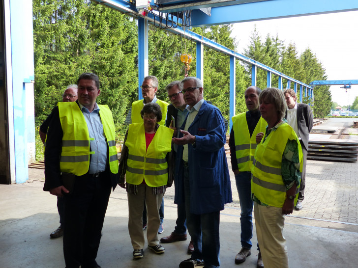 Der Bundestagsabgeordnete Uwe Lagosky besuchte die Firma Uhlig Rohrbogen in Langelsheim. Foto: CDU