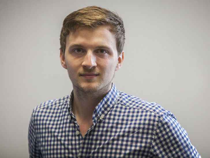 Daniel Mossbrucker erklärt das Darknet. Foto: VHS Braunschweig