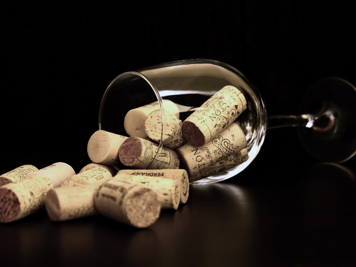 Am Samstag und Sonntag werden in Peine gute Weine serviert. Symbolfoto: Pixabay