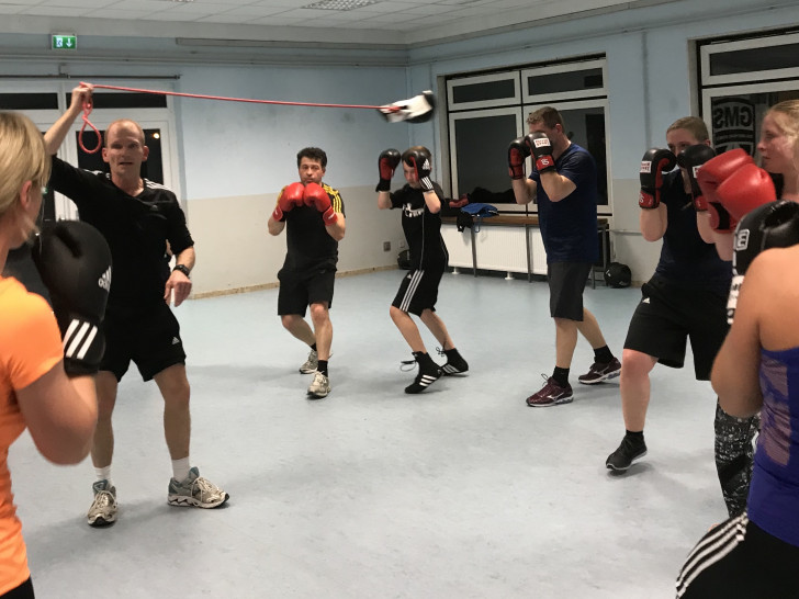 Das Boxteam Goslar präsentiert ihr Training. Fotos: Weisser Ring