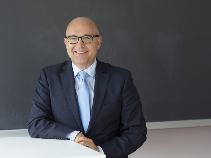 Prof. Dr. Winfried Huck genießt nun unbegrenzte Mitgliedschaft im Forschungszentrum der Eliteuniversität Cambridge. Foto: Ostfalia