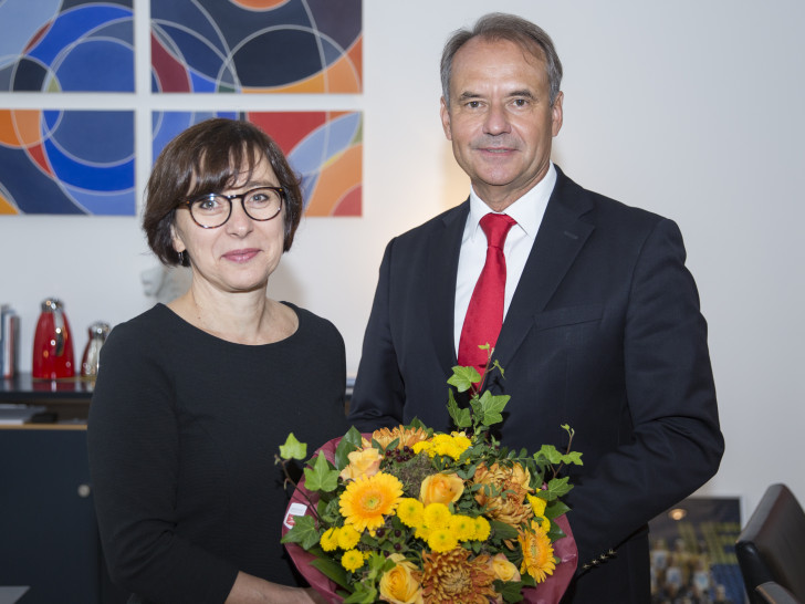 Oberbürgermeister Ulrich Markurth begrüßte die neue Sozialdezernentin Dr. Christine Arbogast. Foto: Stadt Braunschweig/Heyse