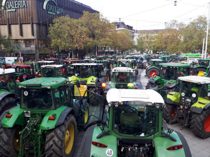 Aus mehreren Fraktionen der Landesregierung äußert sich Unmut über manche Protestformen der Bauern. Symbolfoto: regionalHeute.de