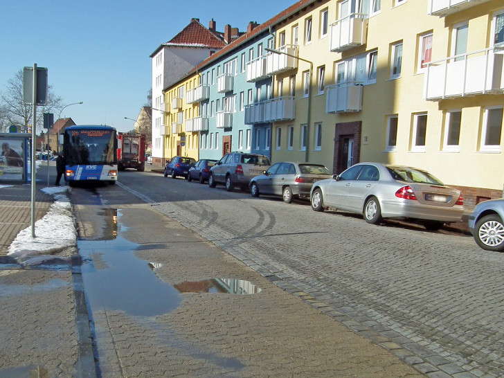 In der Conringstraße wird es oft gefährlich eng. Foto: Kreisverkehrswacht/Klaffehn