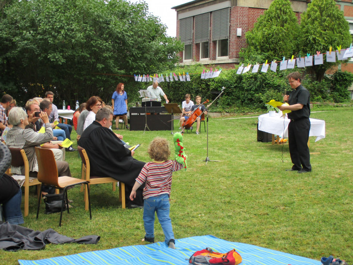Wie im Vorjahr findet am Sonntag ein Gottesdienst im Grünen statt. Foto: Kirchengemeinde  St. Marien und St. Trinitatis