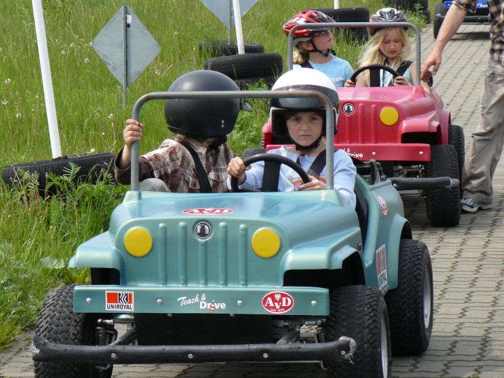 Das Fahrsicherheitstraining „Kidscar Drive" in Broistedt. Fotos: wito gmbh