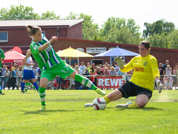 Highlight des vergangenen Jahres war ein Freundschaftsspiel gegen die Profis vom VfL Wolfsburg. Foto: privat