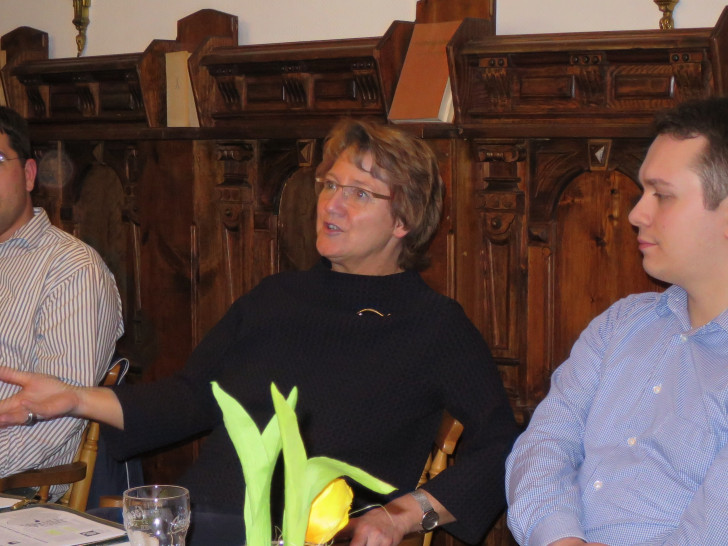 Hatten einen informativen Abend: Uwe Brecht (von links, CDU Ortsvorstandsmitglied), Ingrid Pahlmann (MdB) und Thorge Karnick (stellv. Bürgermeister) 