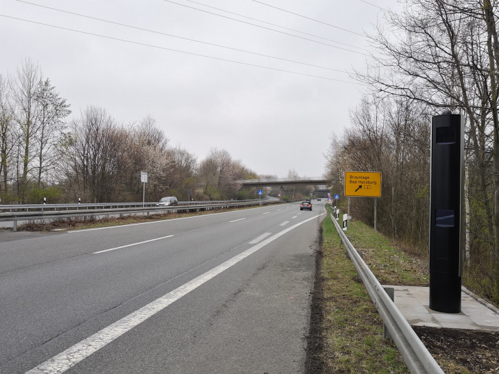 Die neue Geschwindigkeitsmessanlage auf der B6 bei Bad Harzburg ist erst seit einigen Wochen in Betrieb. Foto: Landkreis Goslar
