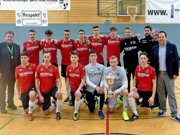 Titelverteidiger: Hannover 96 siegte im Finale gegen Wolfsburg. 