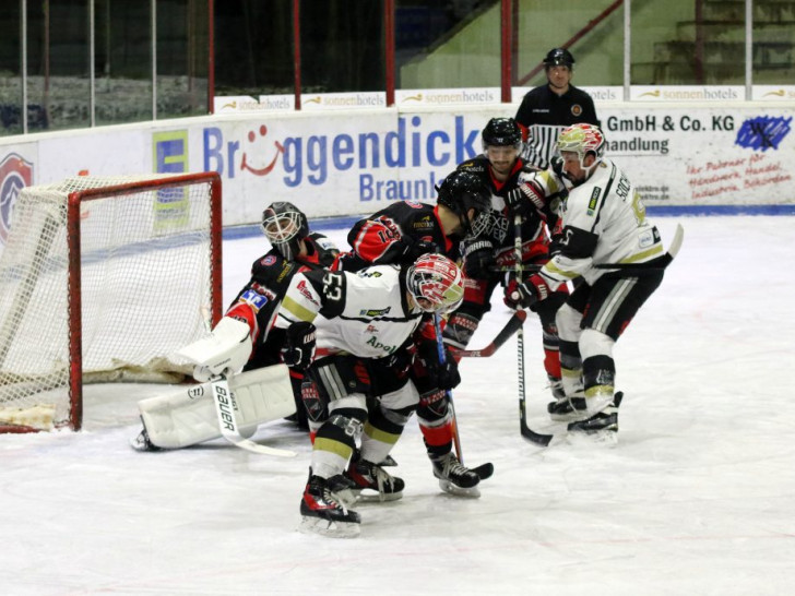 Einmal konnte Erfurt in der Qualifikationsrunde besiegt werden. Foto: Frank Neuendorf/Jahn Pictures/Archiv