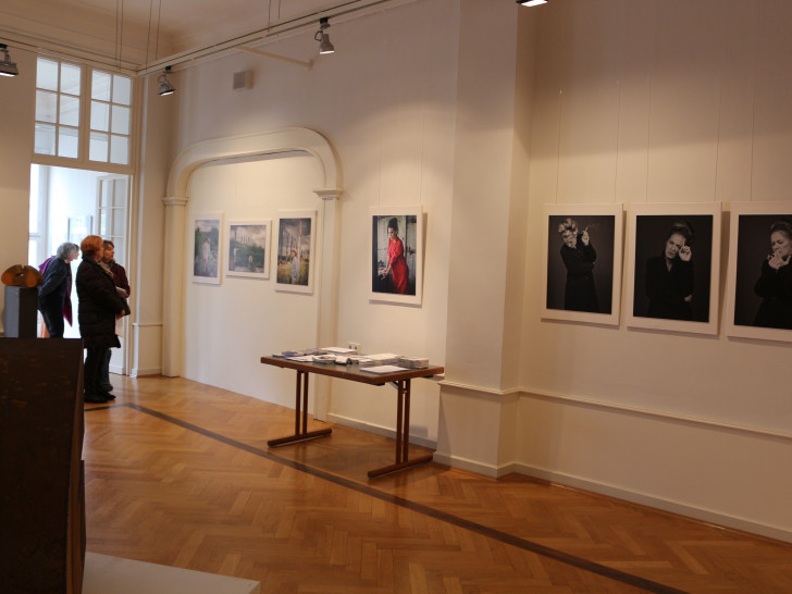 Ankauf von Kunstwerken für den Frühjahrssalon. Foto: Robert Braumann