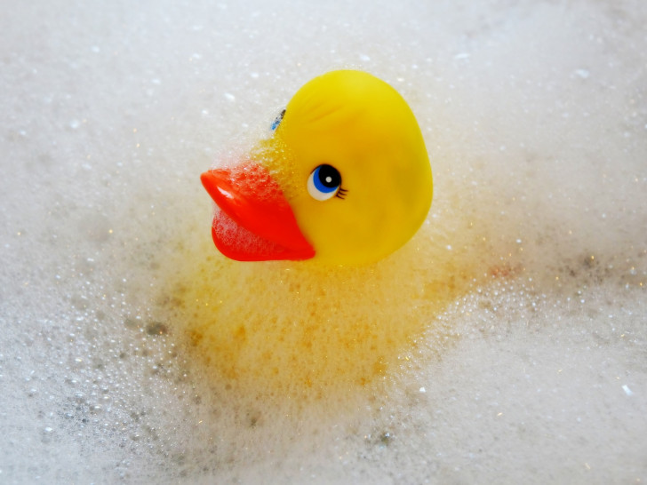 Partyschaum gehört nicht wie Badeschaum in den Bereich der Kosmetika und wird daher auch nicht immer dermatologisch getestet. Symbolfoto: pixabay