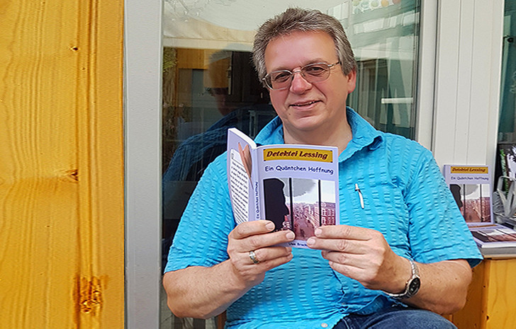 Uwe Brackmann liest aus seinem neuen Roman "Schicksalhafte Visionen". Foto: privat