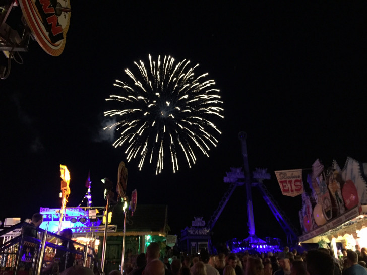 Das Schützen- und Volksfest in Goslar startet heute. Um 23 Uhr gibt es das Eröffnungs-Feuerwerk zu bestaunen. Foto: Anke Donner
