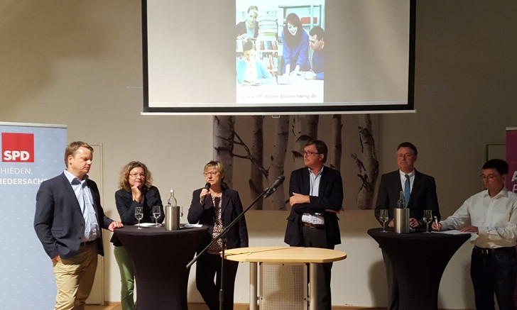 v.l.n.r.: Christoph Bratmann, Prof.Dr. Rita Meyer, Frauke Heiligenstadt, Gerd Meister, Dr. Bernd Meier, Michael Kleber