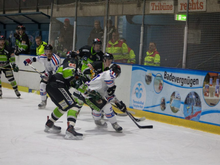 Gegen Hamburg mussten sich die Icefighters im Halbfinale der vergangenen Saison knapp geschlagen geben. Foto: Jens Bartels/Archiv