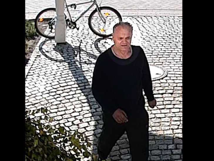 Nach diesem Mann sucht die Polizei wegen eines Einbruchs im vergangenen Jahr. Foto: Polizei Wolfsburg