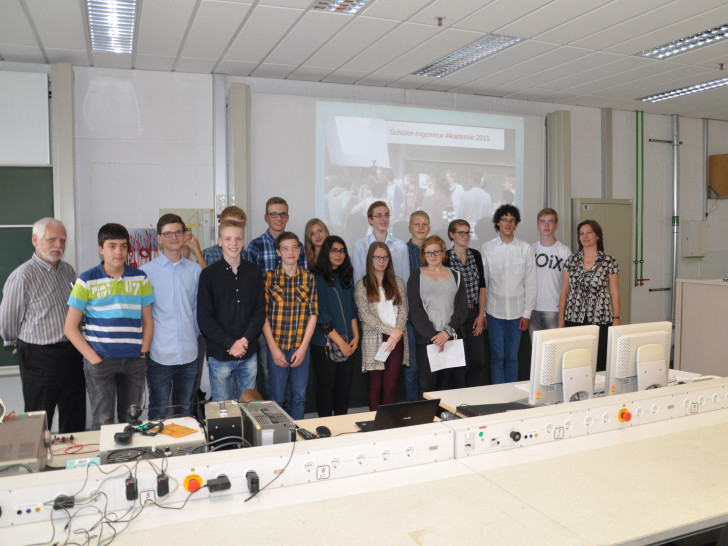 Die Teilnehmer der Schüler-Ingenieur-Akademie Wolfenbüttel. Foto: Privat