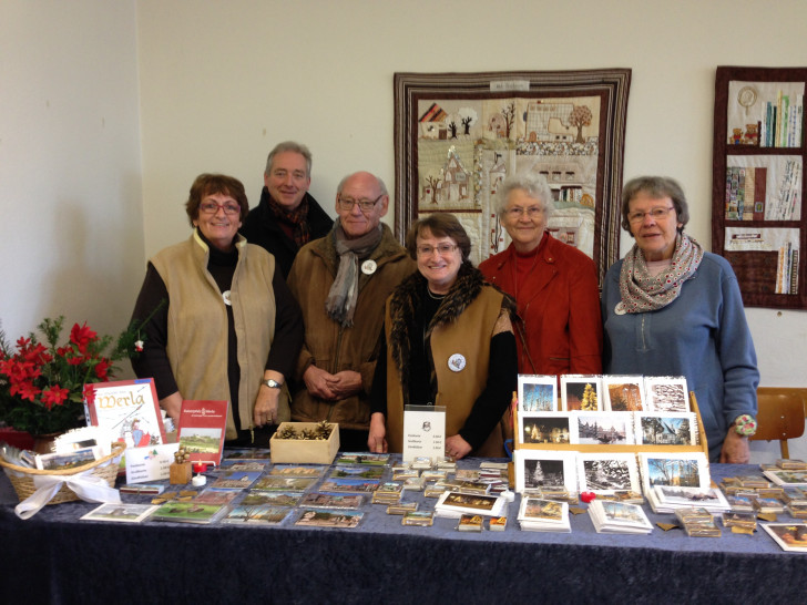 Von links: Haben Interesse an Arbeiten zur Werla: Marianne Schlomm-Messner (Fotoarbeiten), Frank Oesterhelweg, Gerd Nielandt (Aquarell- und Kalligraphie-Arbeiten), Gisela Drieschner (Porzellanmalerei), Marianne Romeike (Pastellmalerei, Radierungen), Annette Gutmann (Patchwork).
Foto: Privat
