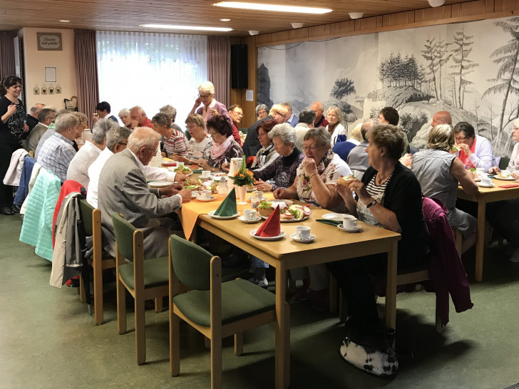 47 Senioren aus Aschersleben besuchten die Eulenstadt. Foto: Stadt Peine
